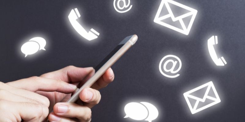 Liên hệ K8CC qua hotline
